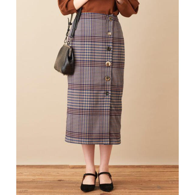 natural couture(ナチュラルクチュール)のナチュラルクチュール いろいろべっ甲釦スカート レディースのスカート(ロングスカート)の商品写真