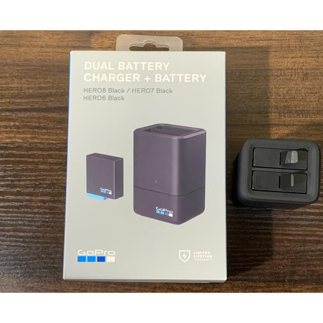 GoPro(ゴープロ)のGoPro Dual Battery charger &Battery スマホ/家電/カメラのカメラ(その他)の商品写真