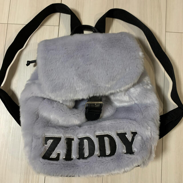 ZIDDY(ジディー)のZIDDY ファーリュック レディースのバッグ(リュック/バックパック)の商品写真