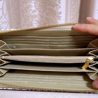 ハローキティ - レディース 長財布 浅草文庫 キティ 限定コラボ 皮財布 ...
