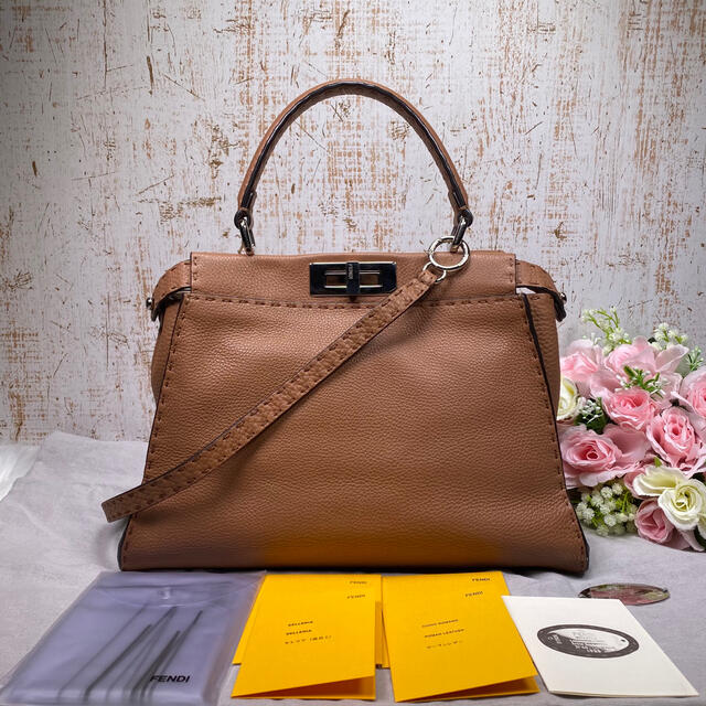 ✨美品✨FENDI フェンディ ピーカブー セレリア 2way ハンドバッグ