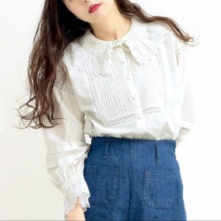 ドットアンドストライプスチャイルドウーマン(Dot&Stripes CHILDWOMAN)の新品未使用(タグ付)Dot and Stripes レースピンタックブラウス(シャツ/ブラウス(長袖/七分))