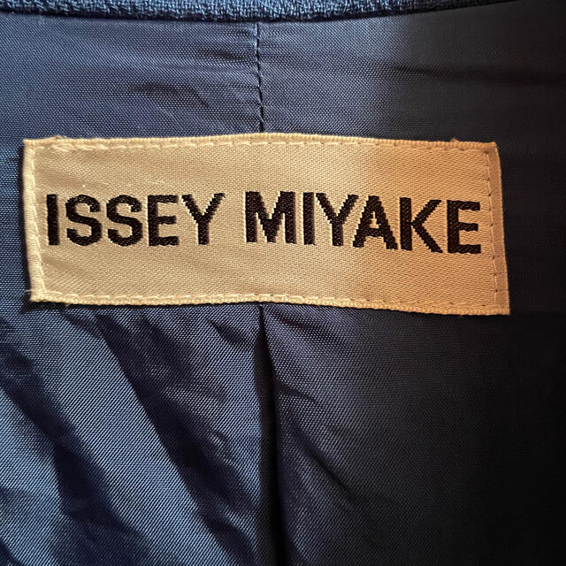 ISSEY MIYAKE - ISSEY MIYAKE イッセイミヤケ ロイヤルブルー