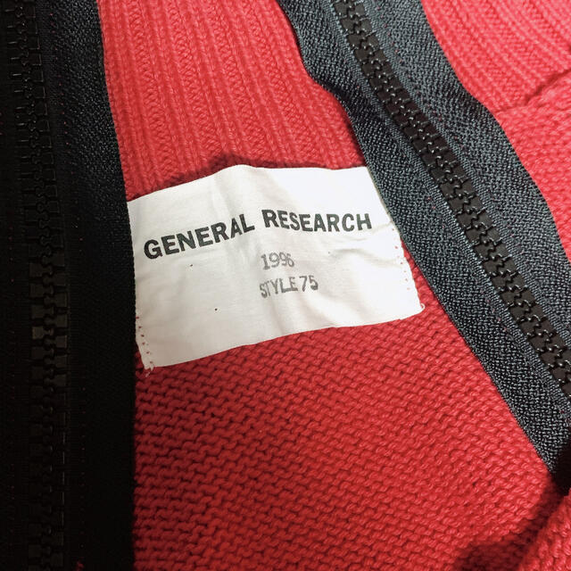 General Research(ジェネラルリサーチ)のジェネラルリサーチ　ニットジップ　レッド メンズのトップス(ニット/セーター)の商品写真