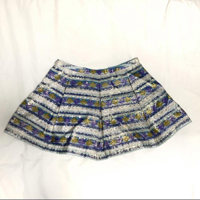 miumiu(ミュウミュウ)のmiumiu スカート レディースのスカート(ミニスカート)の商品写真