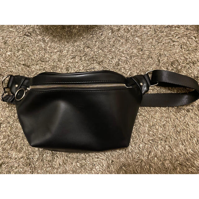 Moussy Moussy ボディバッグ ショルダーバックの通販 By かりん S Shop マウジーならラクマ Moussy Moussy ボディバッグ ショルダーバックの通販 By かりん S Shop マウジーならラクマ