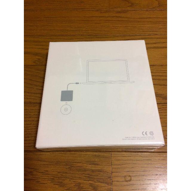 Apple(アップル)の【取引中】【未開封】Apple USB SuperDrive MD564ZM/A スマホ/家電/カメラのPC/タブレット(PC周辺機器)の商品写真