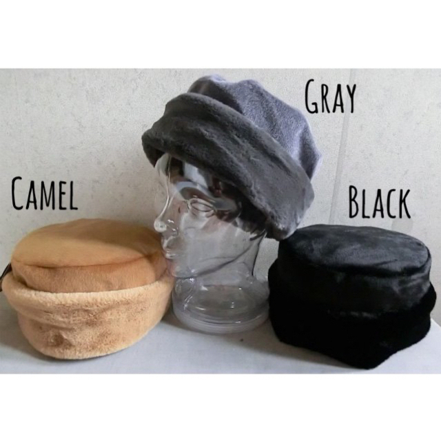 ♡arinna 様専用 送料込 新品 トーク帽 ロシア帽 2点 ブラックとグレー レディースの帽子(ハット)の商品写真
