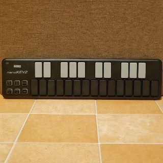 コルグ(KORG)のKORG nanoKEY2(MIDIコントローラー)