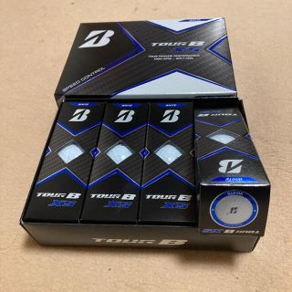 ブリヂストン(BRIDGESTONE)のツアーB  XS ボール　1ダース　新品です(ゴルフ)