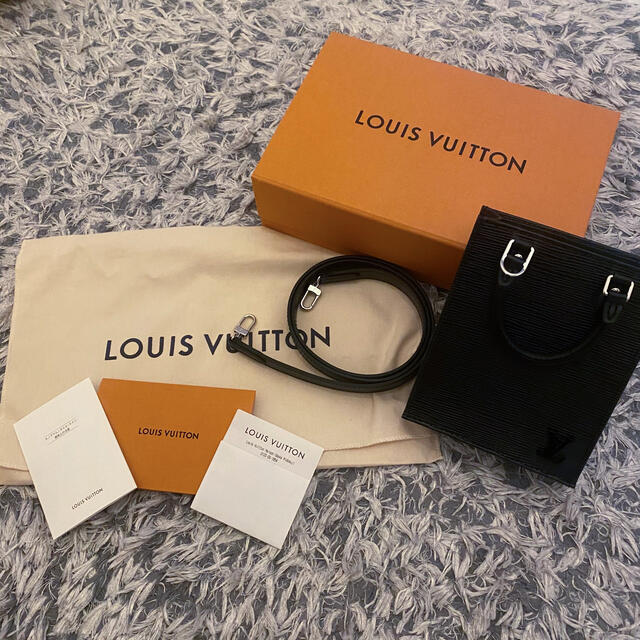 LOUIS VUITTON(ルイヴィトン)のルイヴィトン　プティットサックプラ　ショルダーバッグ レディースのバッグ(ショルダーバッグ)の商品写真