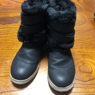 ザラキッズ(ZARA KIDS)のZARA キッズ　ブーツ　35（22.5）(ブーツ)