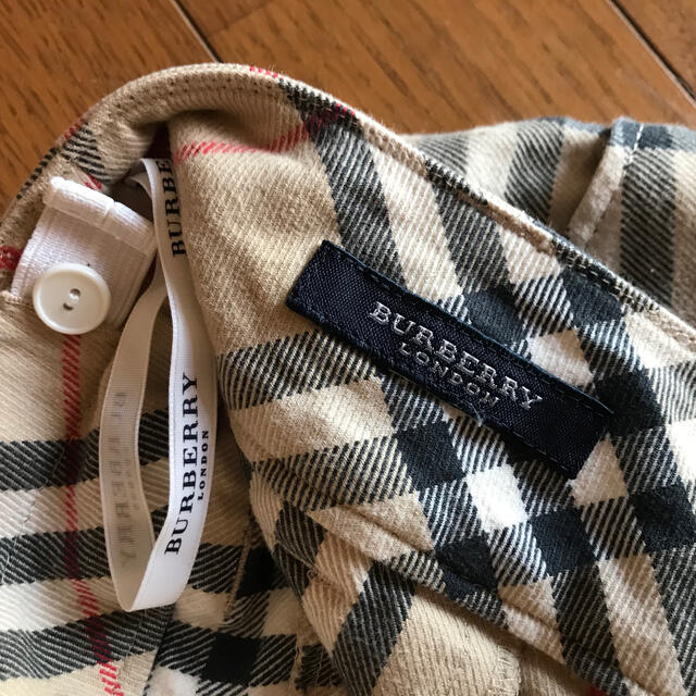 BURBERRY(バーバリー)のバーバリー短パン レディースのパンツ(ショートパンツ)の商品写真