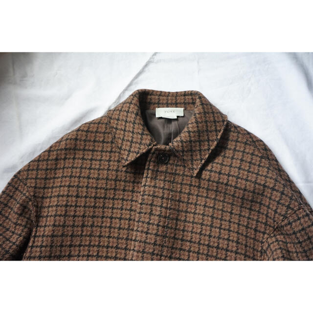 SUNSEA(サンシー)のYOKE DOUBLE JQUARD KNIT BAL COLLAR COAT メンズのジャケット/アウター(ステンカラーコート)の商品写真