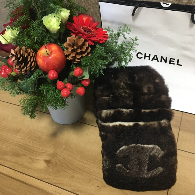 CHANEL(シャネル)のCHANEL シャネル オリラグファーストール レディースのファッション小物(マフラー/ショール)の商品写真