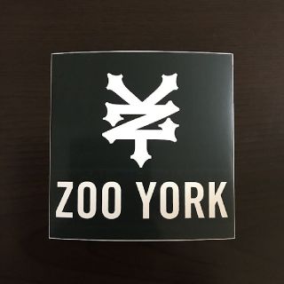 ズーヨーク(ZOO YORK)の(縦10cm横10cm)ZOOYORK ステッカー(スケートボード)