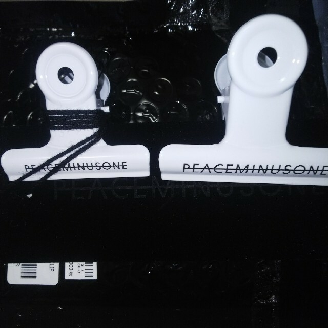 PEACEMINUSONE - PMO X THE CONVENI BULLDOG CLIP MULTIの通販 by ...