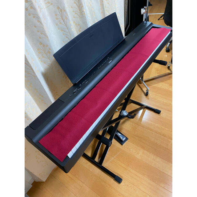 ヤマハ(ヤマハ)のYAMAHA P-125B 電子ピアノ 色々付属。 楽器の鍵盤楽器(電子ピアノ)の商品写真