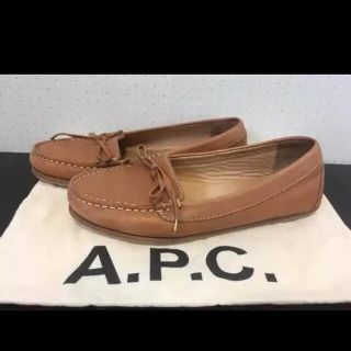 アーペーセー(A.P.C)のA.P.C.  レザーモカシン　フラットシューズ(スリッポン/モカシン)