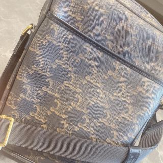 セリーヌ(celine)の【CELINE】メッセンジャーバック美品(メッセンジャーバッグ)