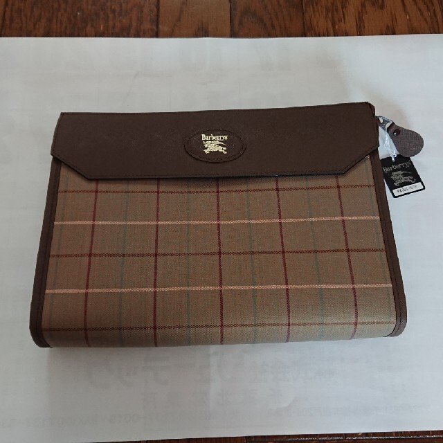 BURBERRY(バーバリー)のバーバリー セカンドバッグ 新品 茶色系 メンズのバッグ(セカンドバッグ/クラッチバッグ)の商品写真