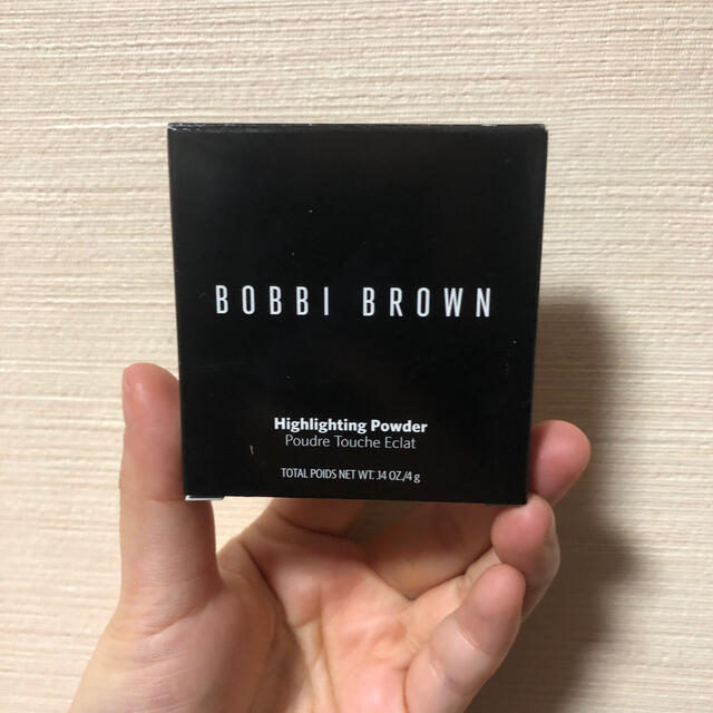 BOBBI BROWN(ボビイブラウン)の新品未開封Bobbi Brownミニハイライティングパウダーピンクグロー コスメ/美容のベースメイク/化粧品(フェイスカラー)の商品写真