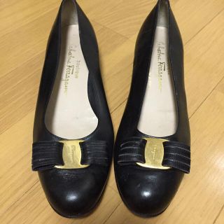 サルヴァトーレフェラガモ(Salvatore Ferragamo)のFerragamo ヴァラ 7.5B(ハイヒール/パンプス)