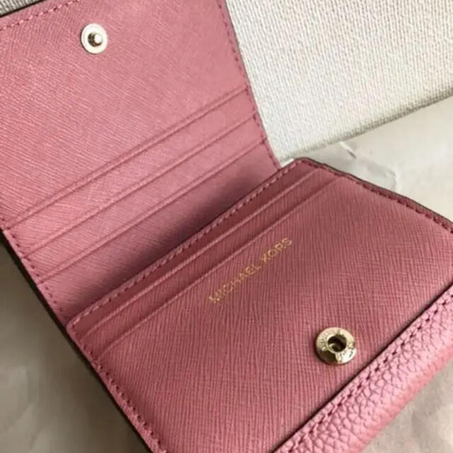 Michael Kors(マイケルコース)の【新品未使用】MICHAEL KORS二つ折り財布 レディースのファッション小物(財布)の商品写真