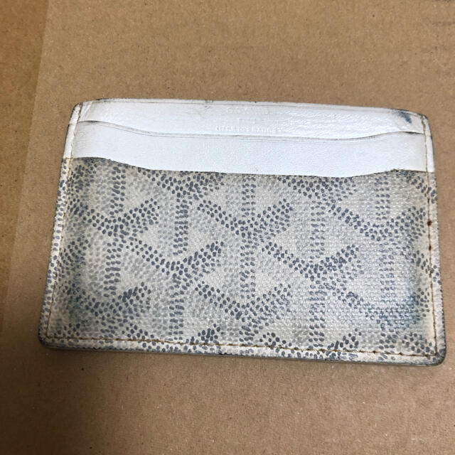 GOYARD(ゴヤール)のGOYARD　ゴヤール　カードケース　白 メンズのファッション小物(名刺入れ/定期入れ)の商品写真