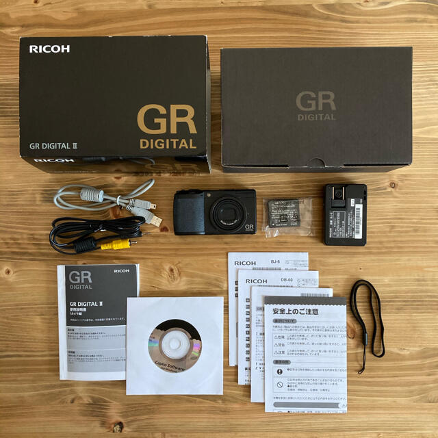 RICOH(リコー)のRICOH GR DIGITAL Ⅱ 付属品完備 スマホ/家電/カメラのカメラ(コンパクトデジタルカメラ)の商品写真