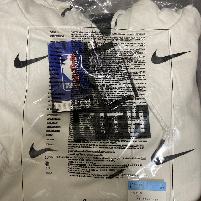 NIKE(ナイキ)のKITH & Nike Swoosh Hoodie White M メンズのトップス(パーカー)の商品写真