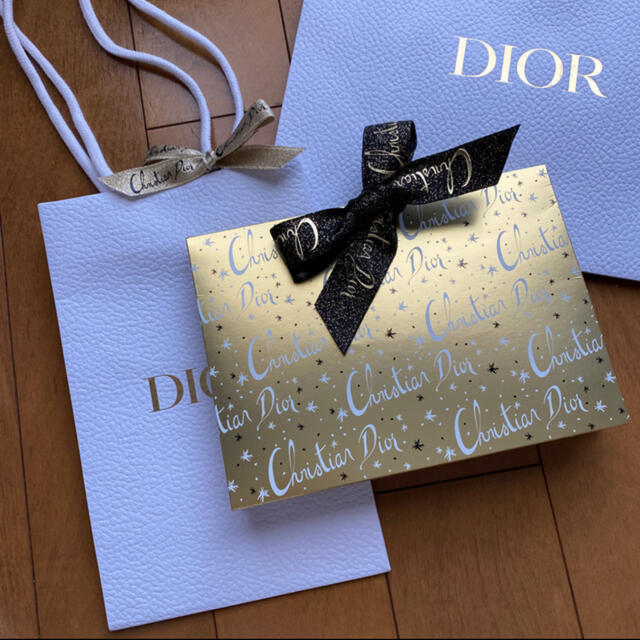 Christian Dior ディオール クリスマス ラッピングセット ギフトボックス ショッパーの通販 By プロフ必読 クリスチャンディオール ならラクマ