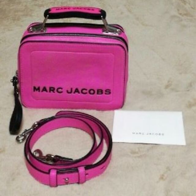 新品　MARC JACOBS　マークジェイコブス　box型バッグ　小　ピンク　限