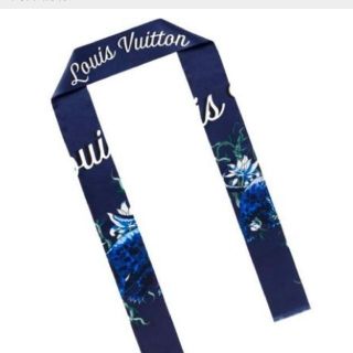 LOUIS VUITTON(バンダナ/スカーフ)のフリマアイテム一覧 LOUIS VUITTON(バンダナ/スカーフ)のフリマアイテム一覧