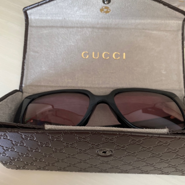 Gucci(グッチ)のGUCCI カラーサングラス　ピンク レディースのファッション小物(サングラス/メガネ)の商品写真