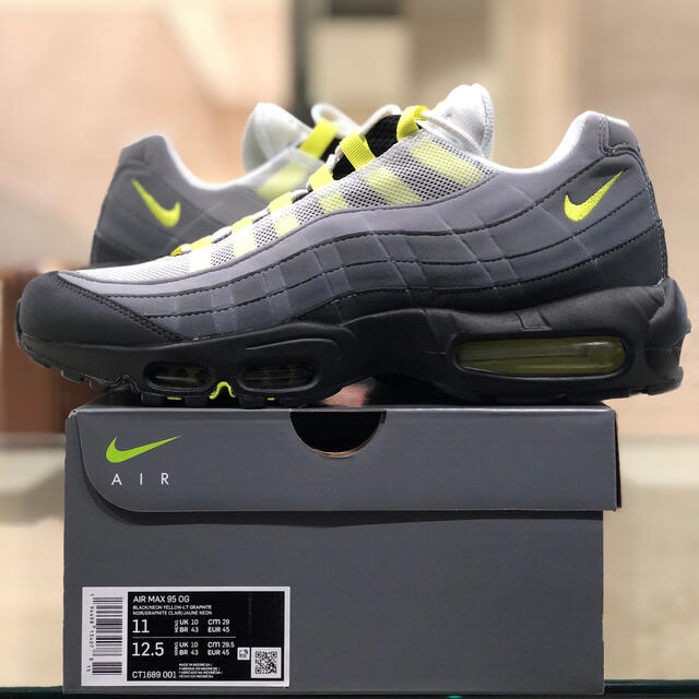 29 NIKE AIR MAX 95 OG NEON イエローグラデ 2020年