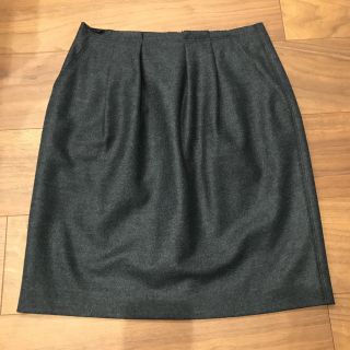 ボールジィ(Ballsey)の【美品です⭐︎】 BALLSEY チャコールグレー　ウールスカート(ひざ丈スカート)