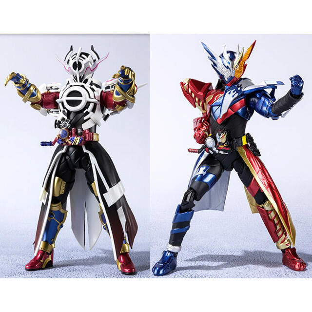 未開封新品 フィギュアーツ 仮面ライダークローズビルド エボルブ ...