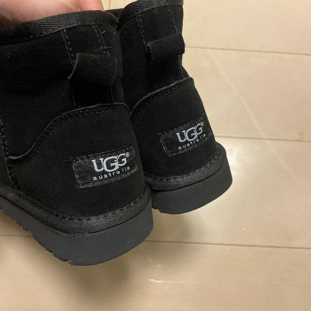 UGG(アグ)のugg ブーツ　新品　ブラック レディースの靴/シューズ(ブーツ)の商品写真