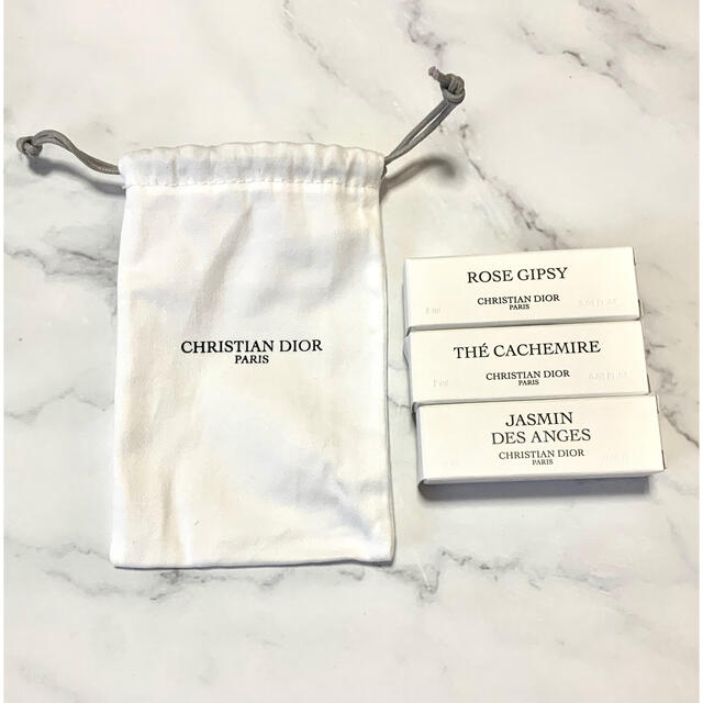 Christian Dior(クリスチャンディオール)の新品未使用 Christian Dior 香水3本セット＋DIORの巾着付き コスメ/美容の香水(香水(女性用))の商品写真