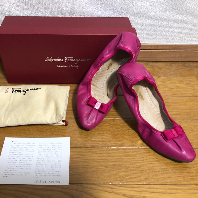 美品！Salvatore Ferragamo フェラガモ フラット　パンプス