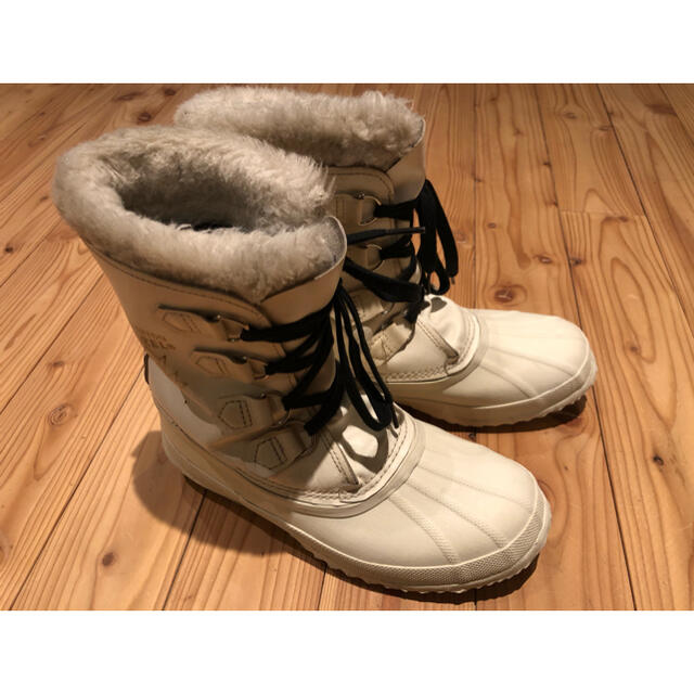 SOREL(ソレル)のソレル　スノーブーツ白　25センチ メンズの靴/シューズ(ブーツ)の商品写真