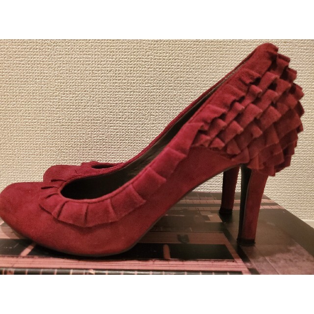 GRACE CONTINENTAL(グレースコンチネンタル)のGRACE CONTINENTALレザーフリルパンプス👠レッド👠サイズ37 レディースの靴/シューズ(ハイヒール/パンプス)の商品写真