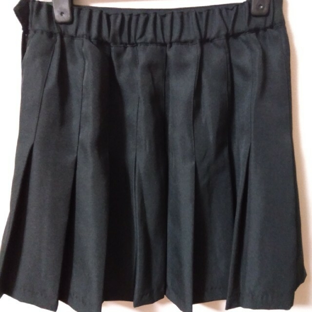 WEGO(ウィゴー)のWEGO 無地プリーツスカート 黒 レディースのスカート(ミニスカート)の商品写真