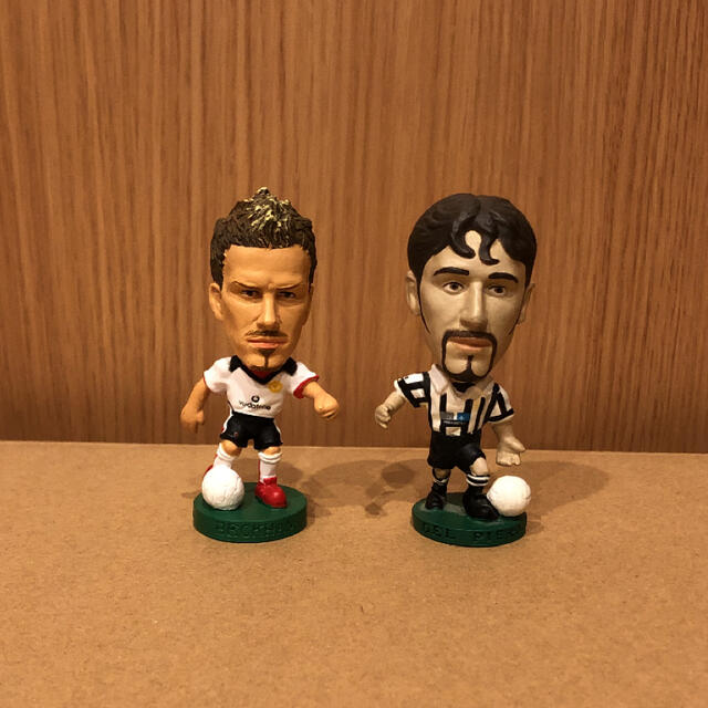 コリンシアン サッカーフィギュア ベッカム デルピエロ | フリマアプリ ラクマ