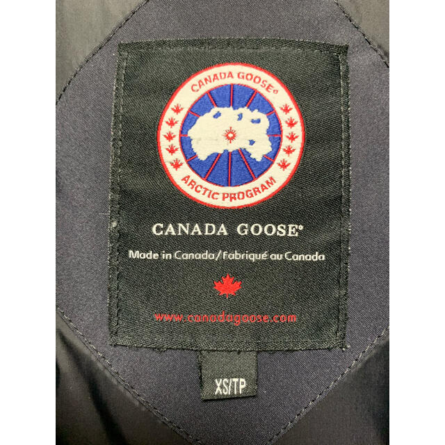 CANADA GOOSE(カナダグース)のカナダグース　ジャスパー　メンズ XSサイズ　ネイビー メンズのジャケット/アウター(ダウンジャケット)の商品写真