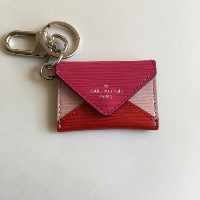 LOUIS VUITTON エピ　チャーム