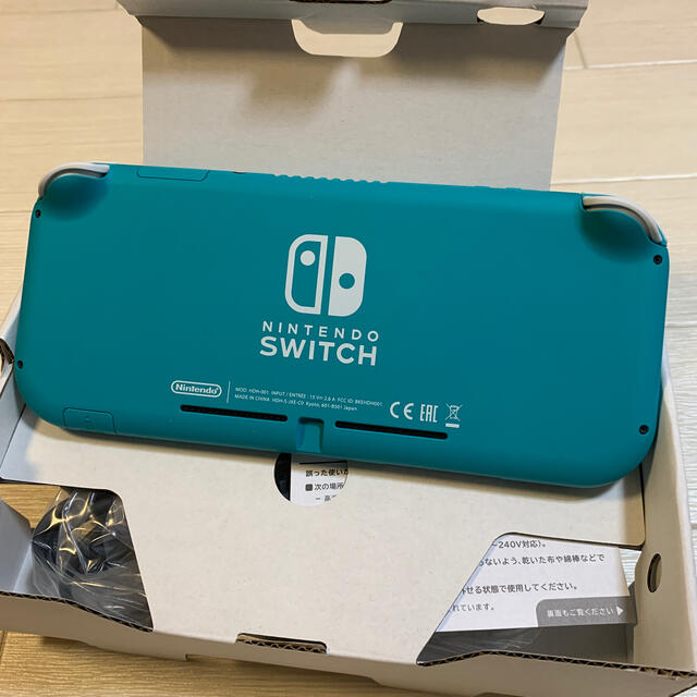 Nintendo Switch(ニンテンドースイッチ)の極美品　任天堂　スイッチライト　ターコイズ　スイッチ エンタメ/ホビーのゲームソフト/ゲーム機本体(家庭用ゲーム機本体)の商品写真