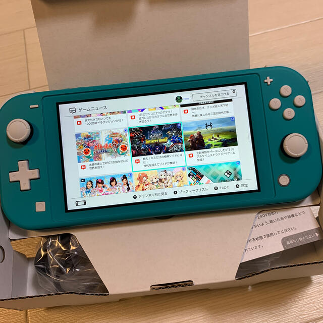 極美品　任天堂　スイッチライト　ターコイズ　スイッチ