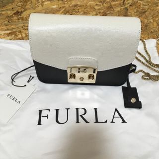 フルラ(Furla)の週末限定セール(ショルダーバッグ)